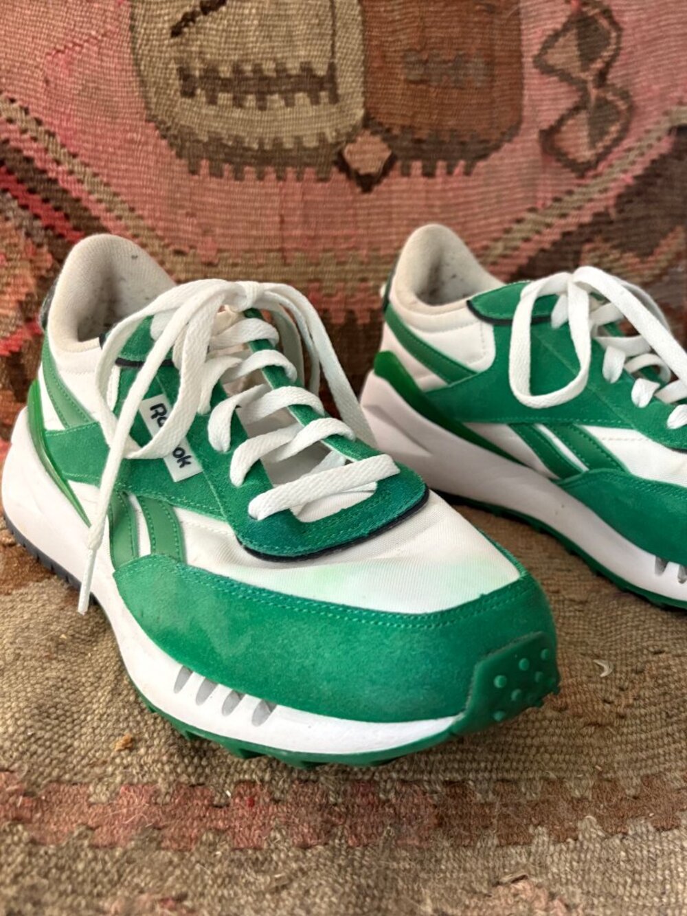 Reebok Green White Retro Sneakers Suede Nylon Low Top Athletic Shoes 9